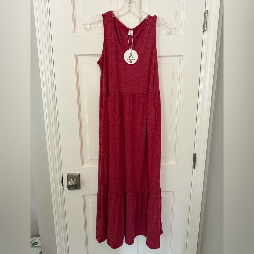 Red Sleeveless Maxi Dress